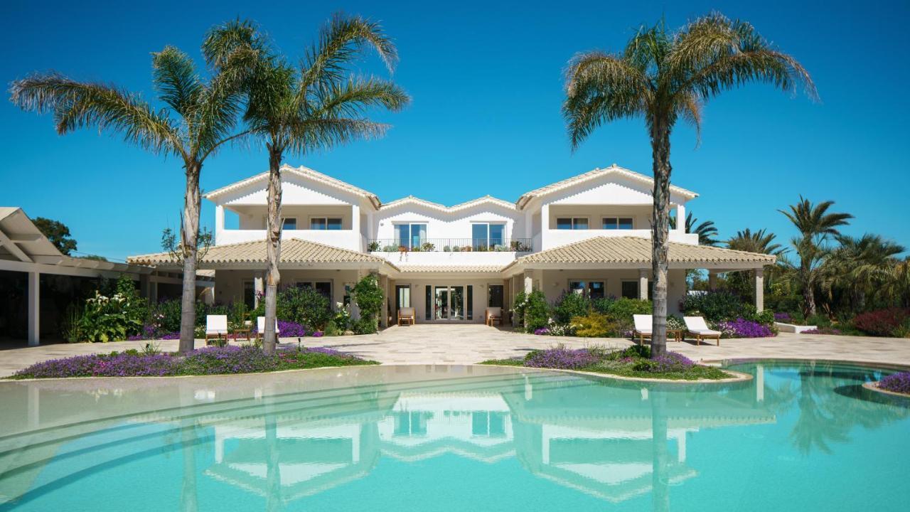 Sant Efis Hotel Pula Exterior photo